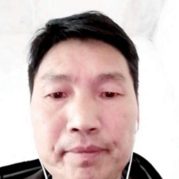 真心交往朋友的照片