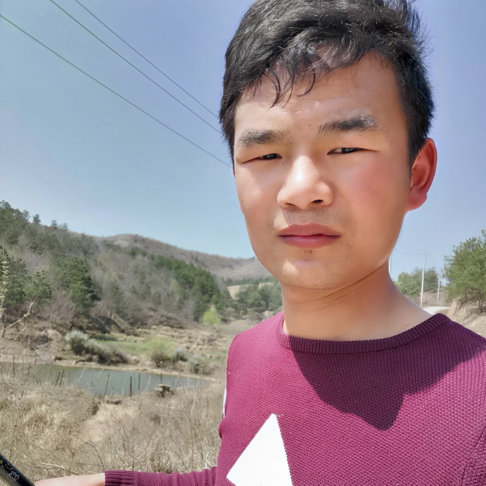 着急蹙眉钻石的照片