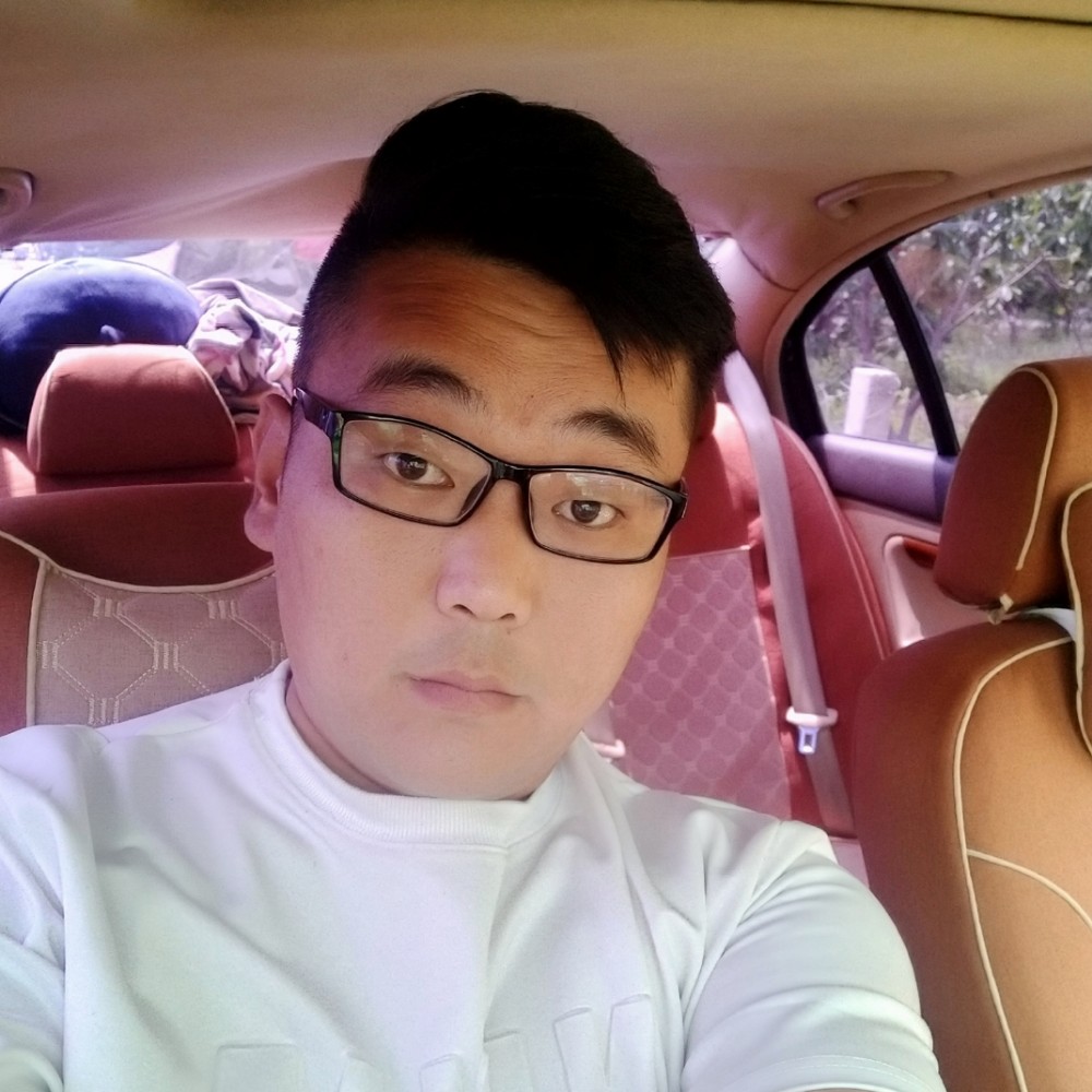 白昼笑点低的照片