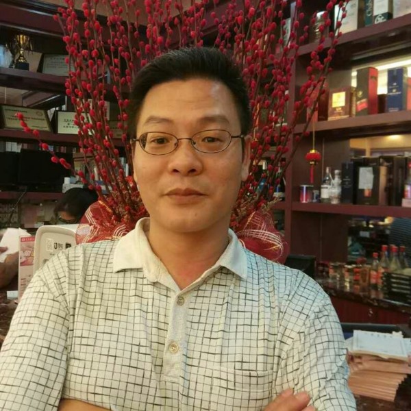 袁日东的照片