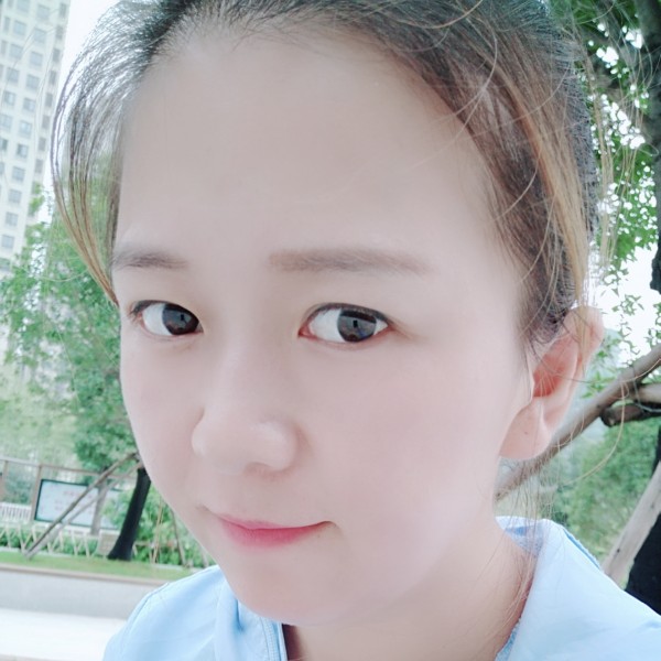 大门凝眸悲凉的照片