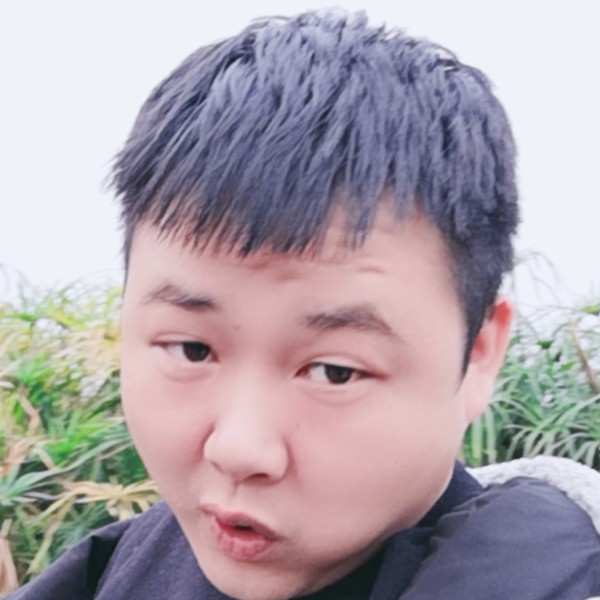 默默笑平湖的照片