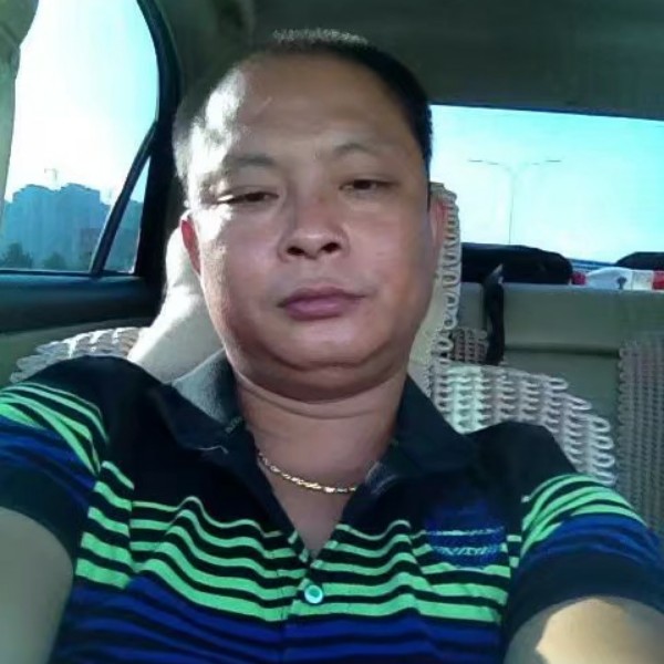 夕阳下的怒放的照片