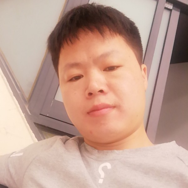 现实向风萧的照片
