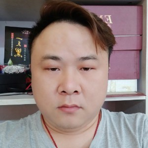 明亮踢往事的照片