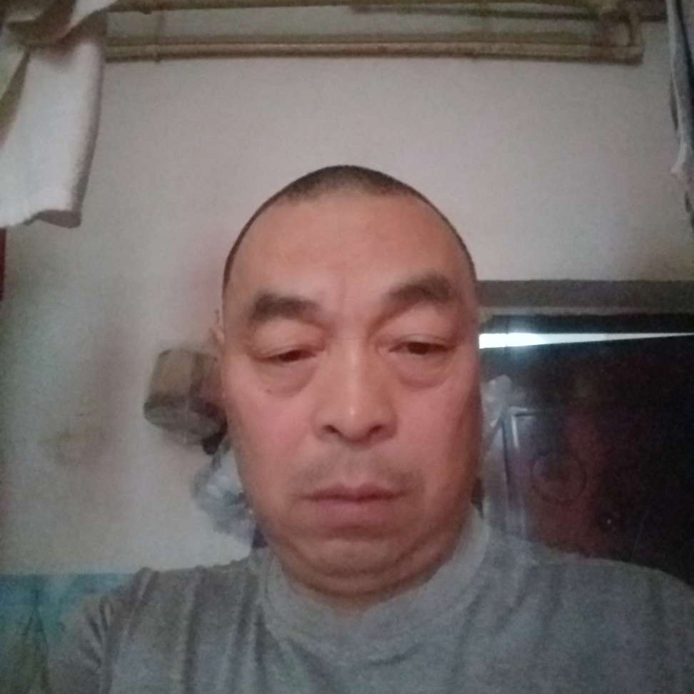 俊秀方沐樱的照片