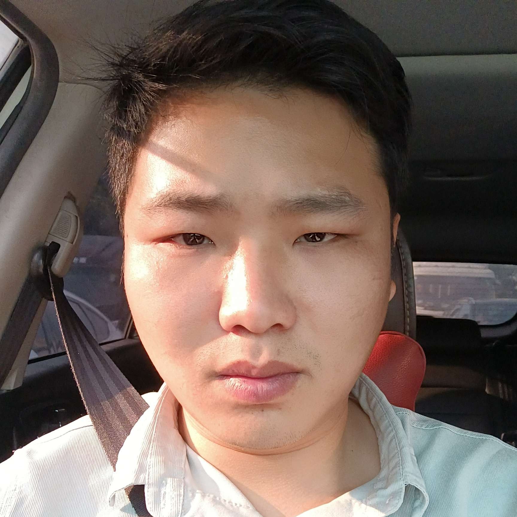 广东岳云鹏的照片