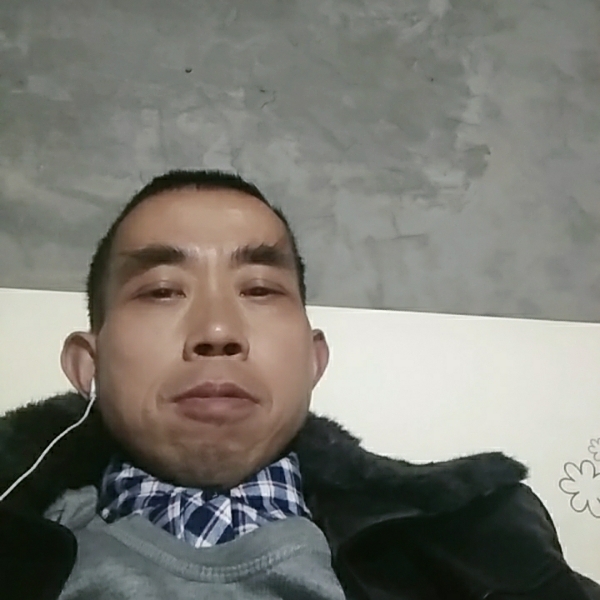 菠萝的还单身的照片