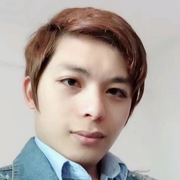 阿龙小李的照片