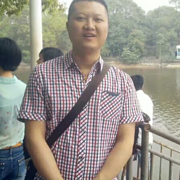 王谷子的照片