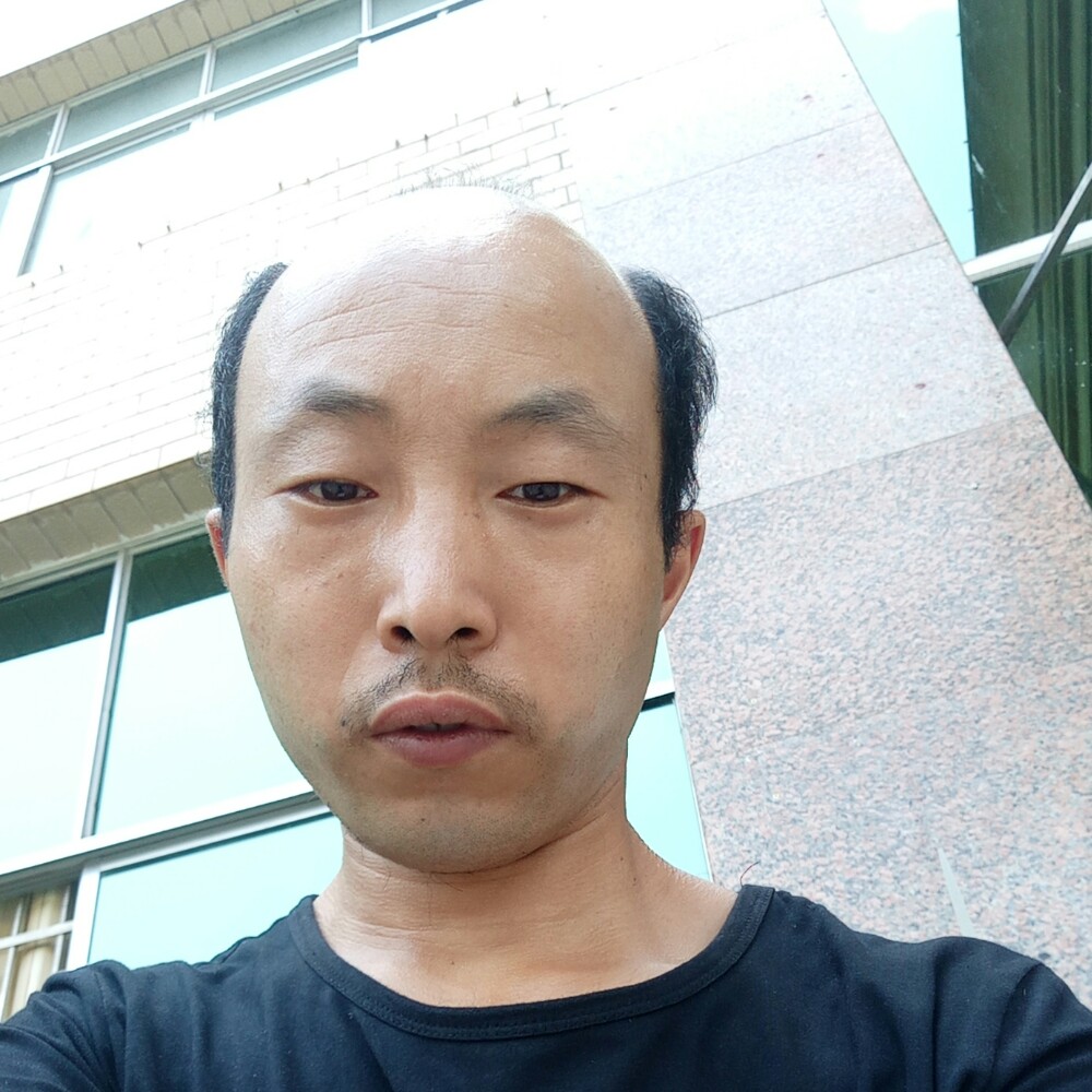 漠然未来的照片