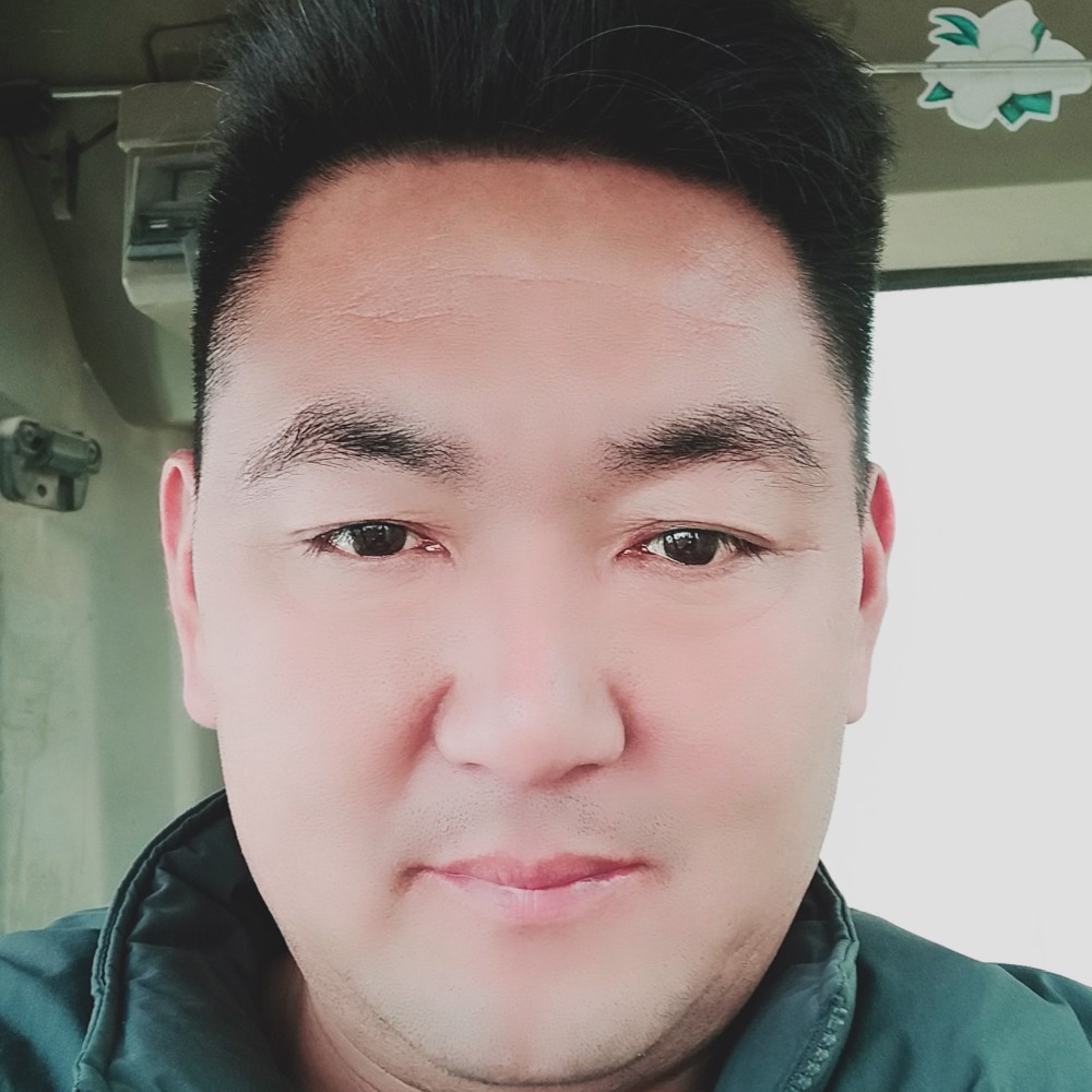 帽子蹁跹漠然的照片