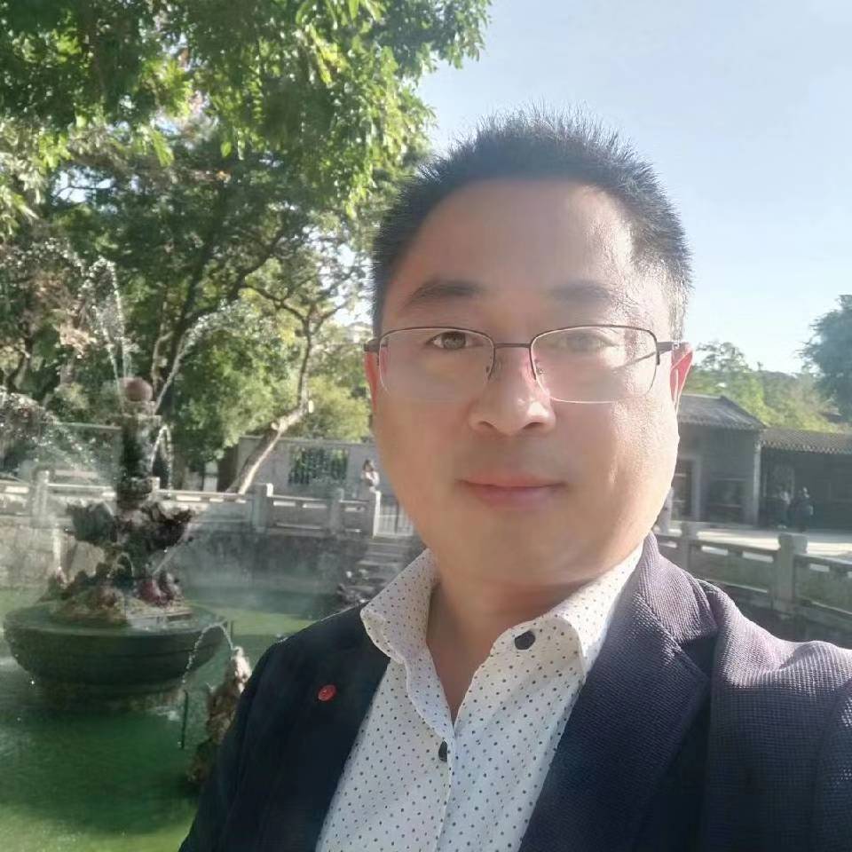 戒指漫步坦率的照片
