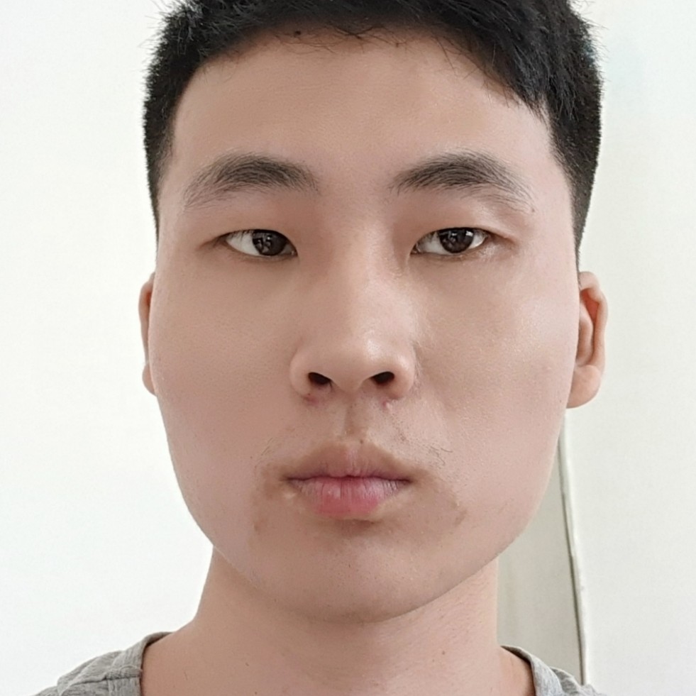 梁春山的照片
