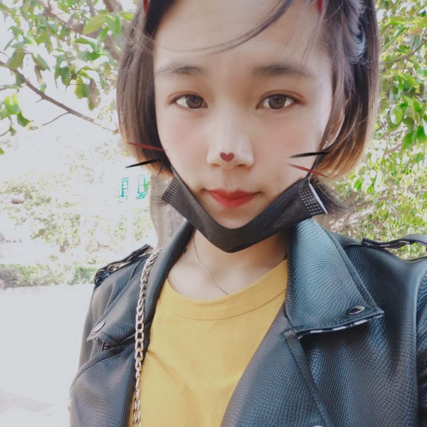沈三歲的照片