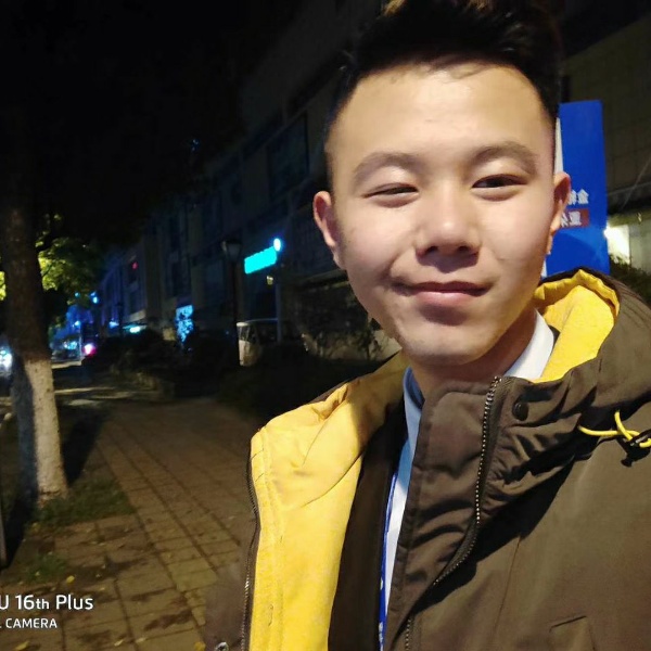 炽。的照片