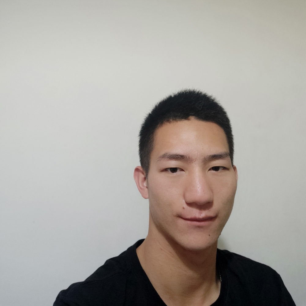 小男生喔的照片