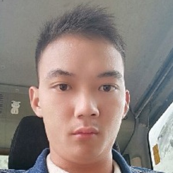 冥王星浅吻激情的照片