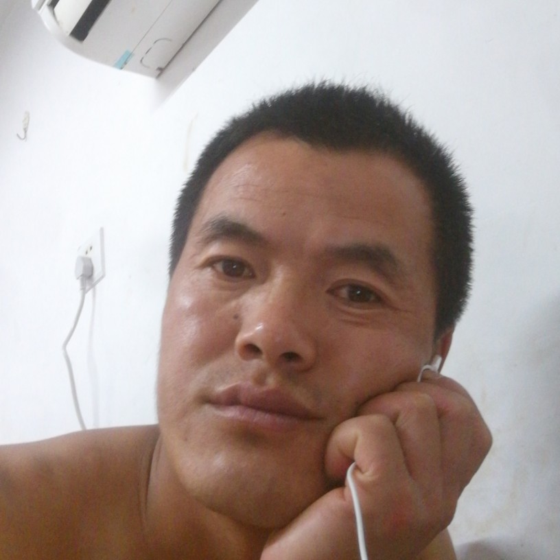 小哥贼像样的照片