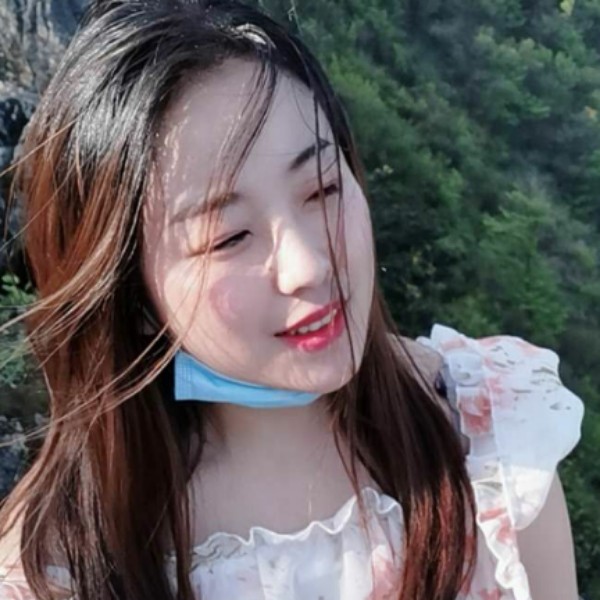 丫丫不是奶糖的照片