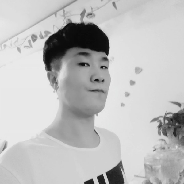 一个人保卫黑夜的照片
