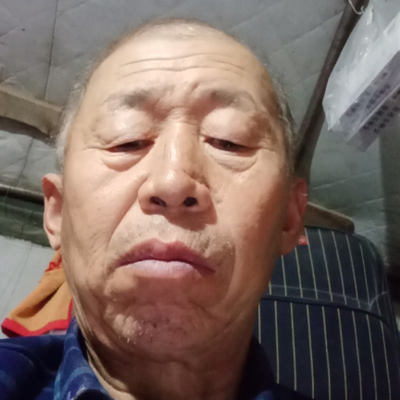 不听话的等待月亮的照片