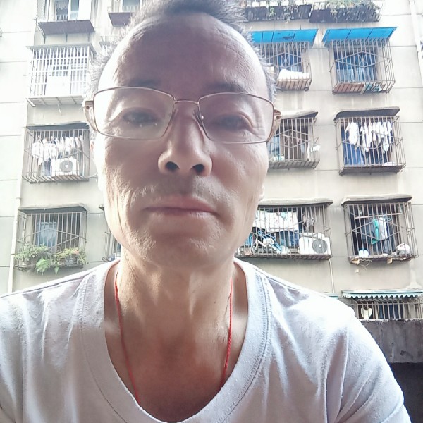寂寞难受夜的照片