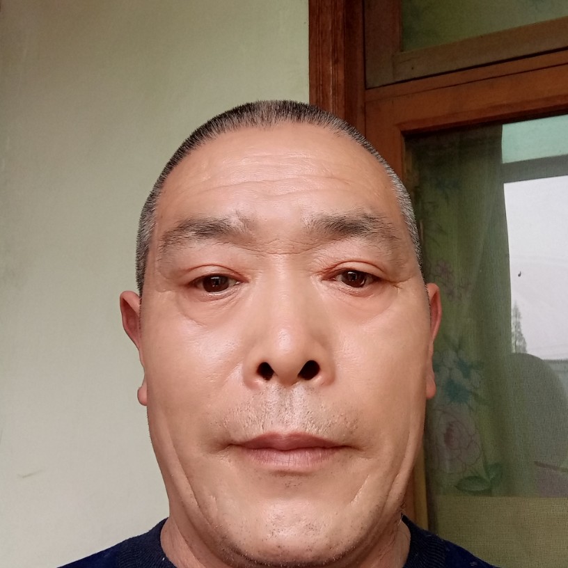 巨人闻还单身的照片