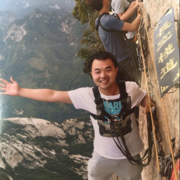尹石的照片