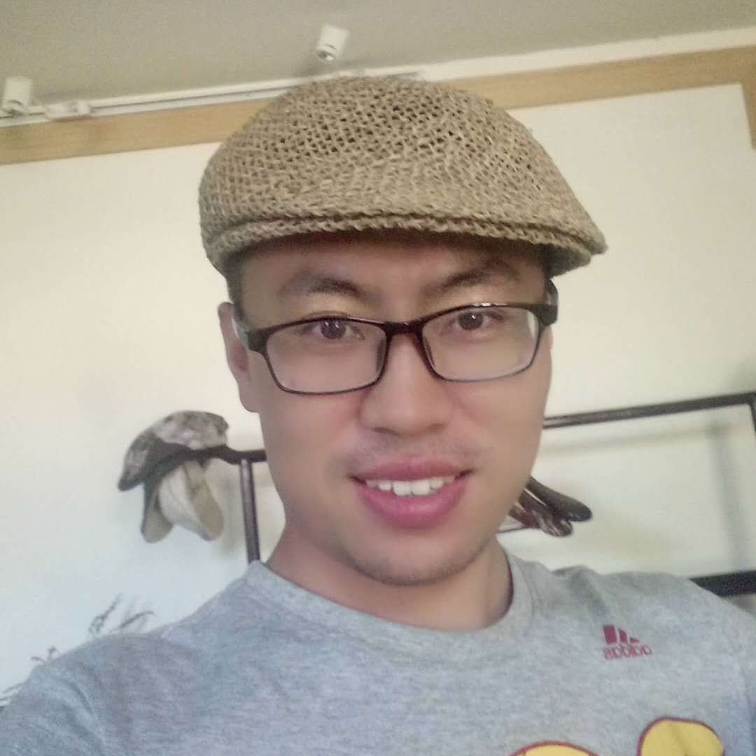 梁牧的照片