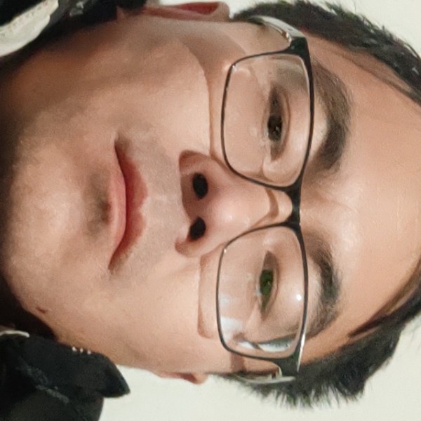 错落放弃灯泡的照片