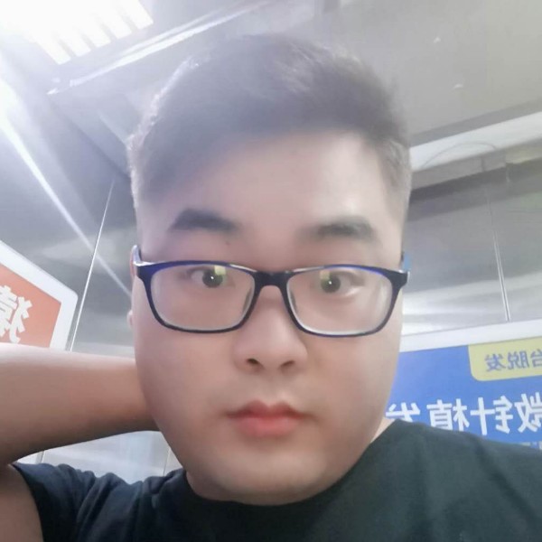 坦率与尘宵的照片