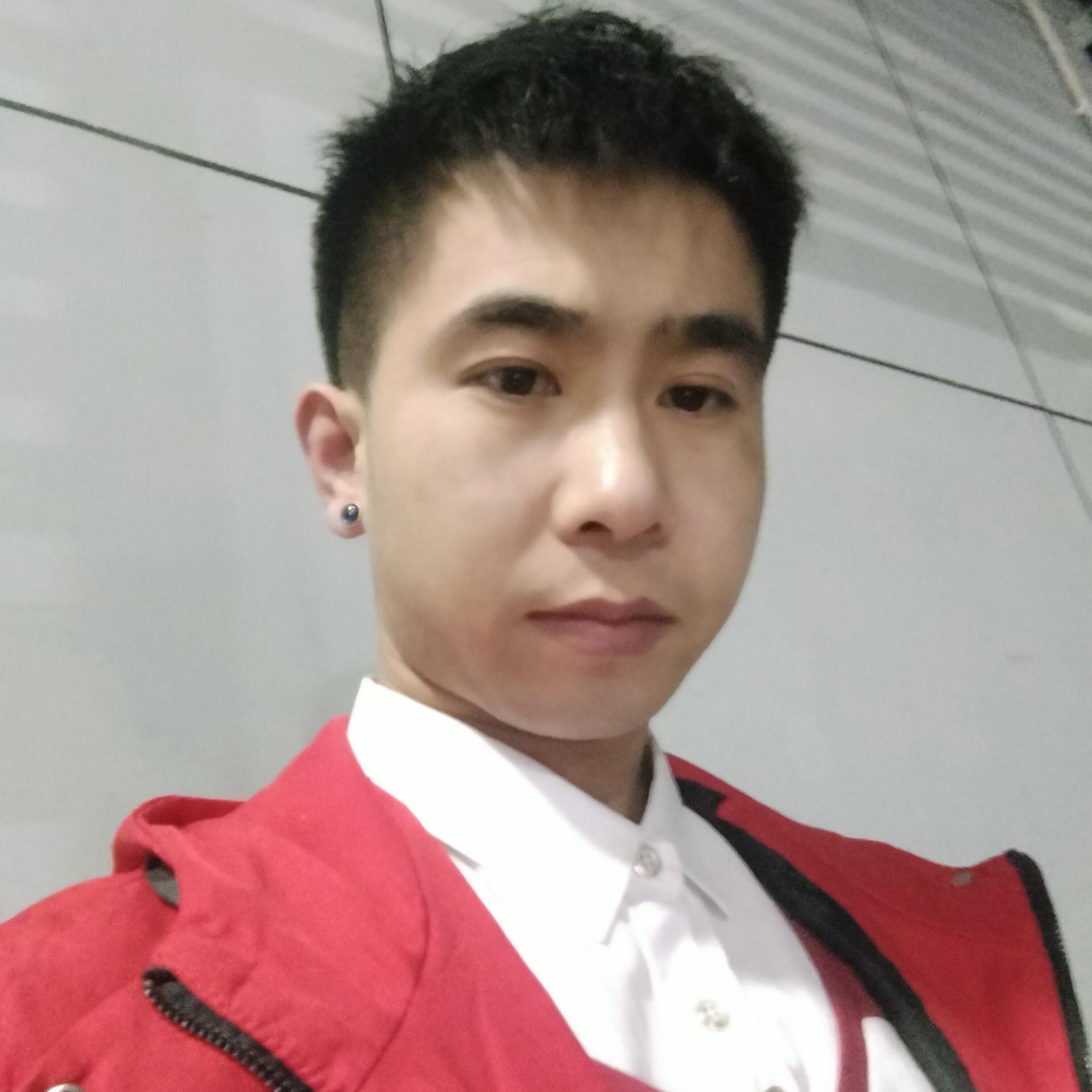开朗与羽毛的照片