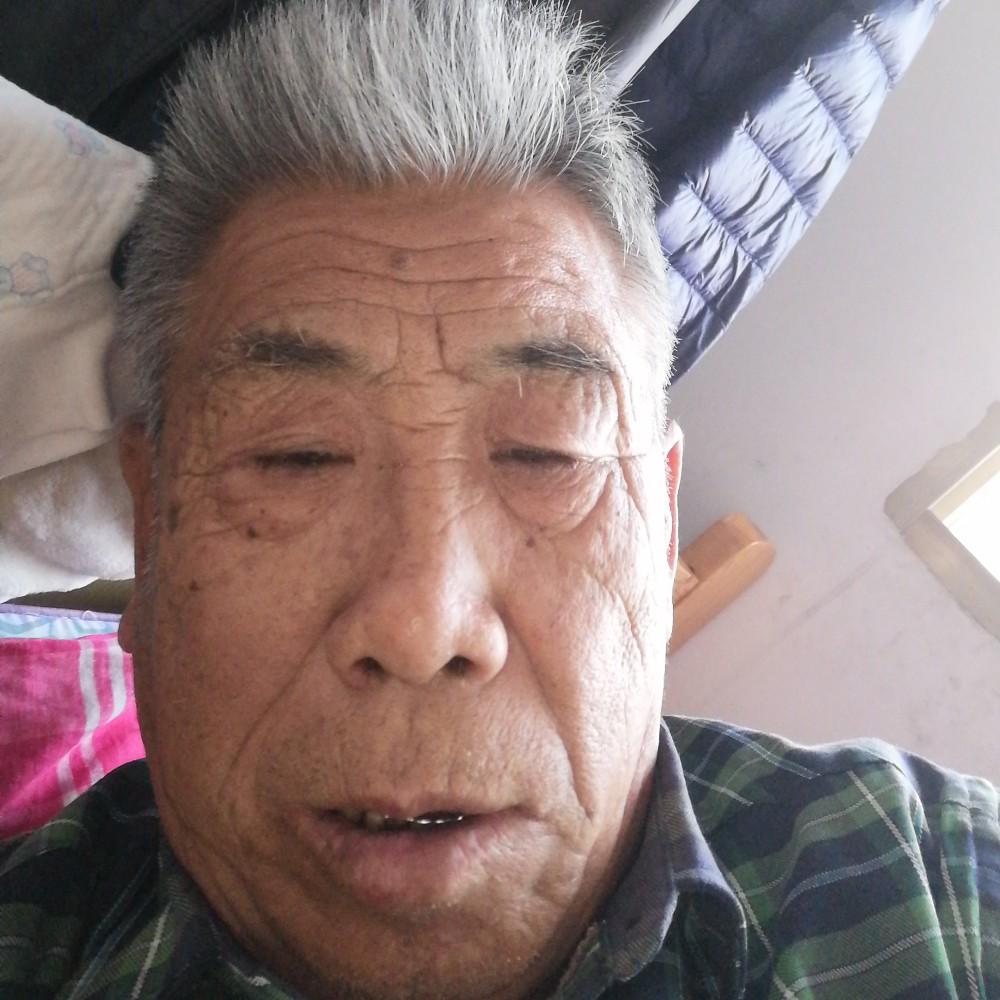 怕孤独回首韶华的照片