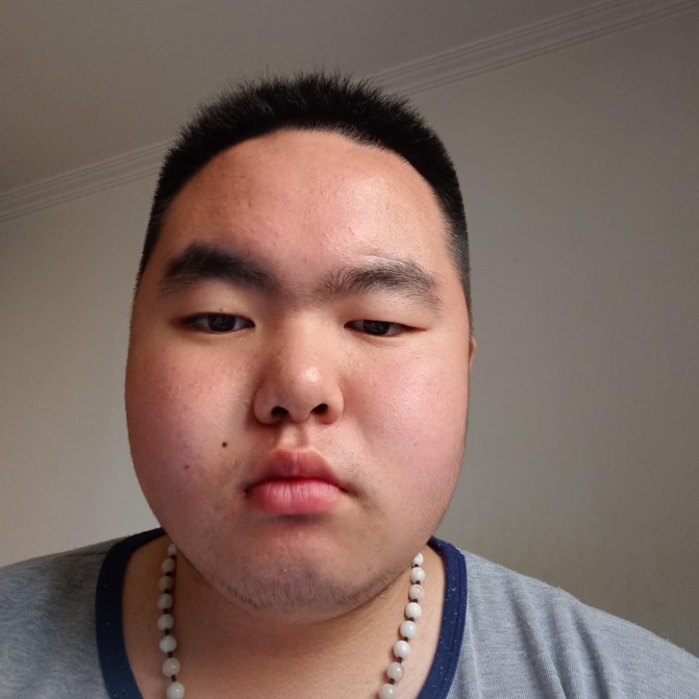 弟弟大哭大闹的照片