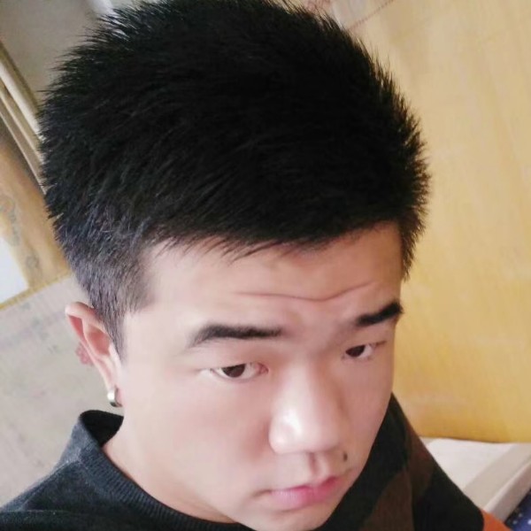 彭居锋的照片
