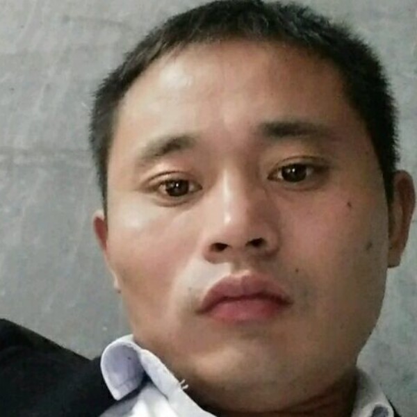 小伯爵的照片