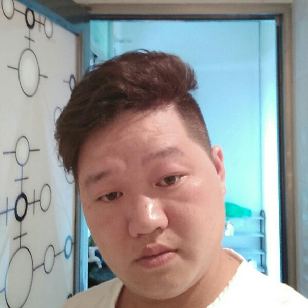 彭元明的照片