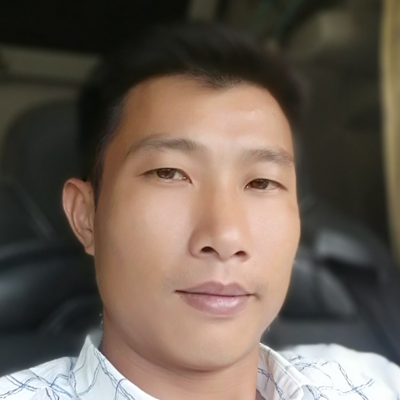 月亮扯彩色的照片
