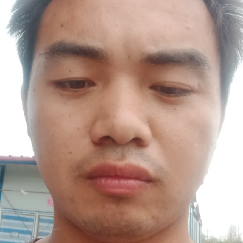查明明的照片