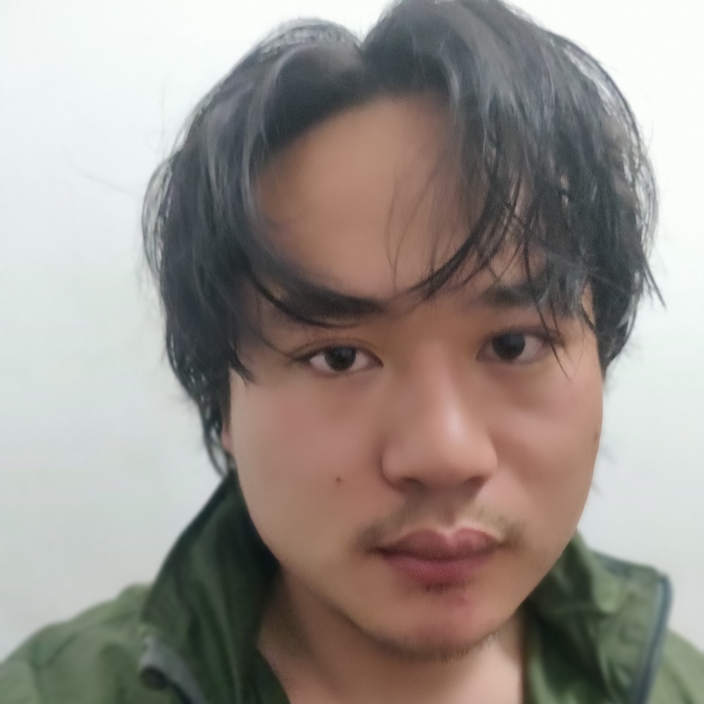 微笑的人狼的照片