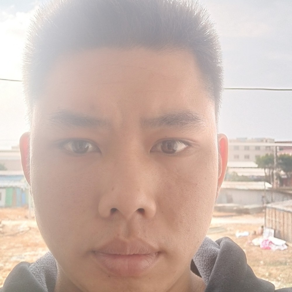 勋保的照片