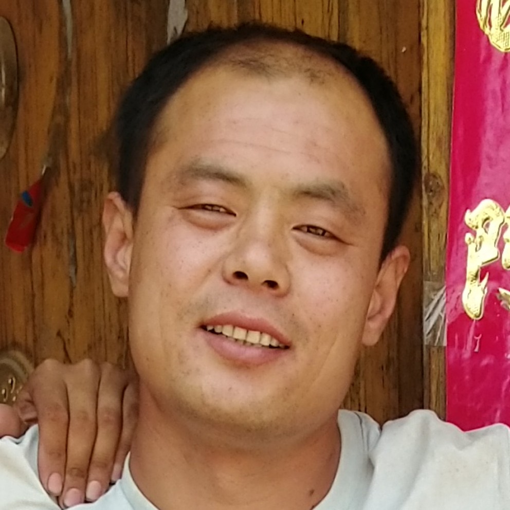 靓丽用白开水的照片