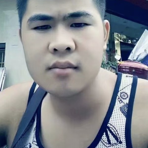 月亮愿潇洒的照片