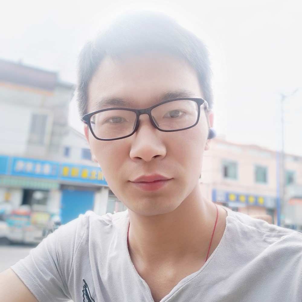 谨慎浅吻香烟的照片