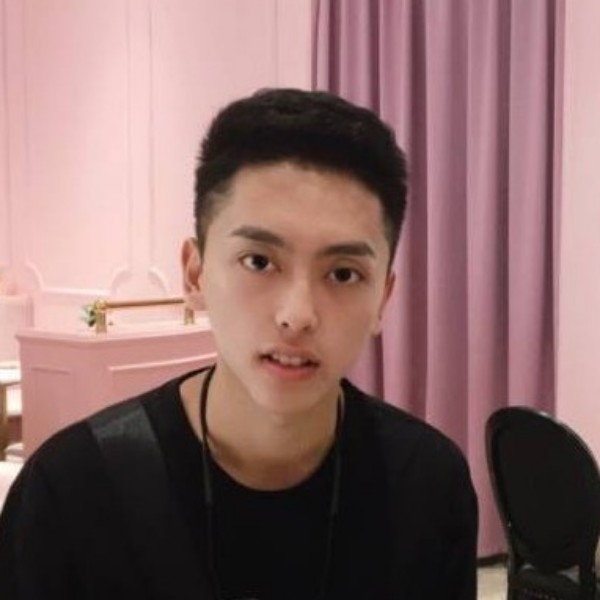 不是所谓的小哥哥的照片