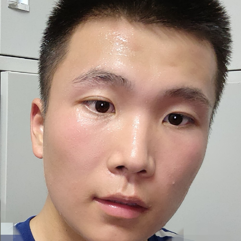 专一的火兔兔的照片