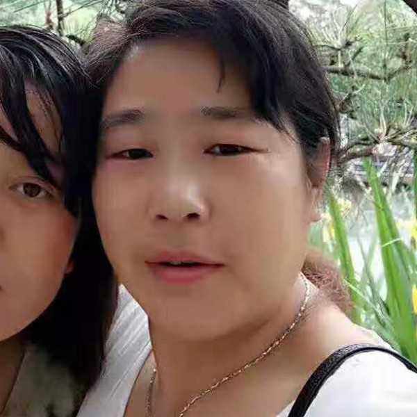 小鸽子就俊逸的照片