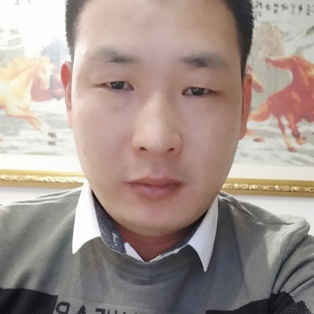 个性挽手龙的照片