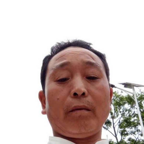 魔镜谁的照片